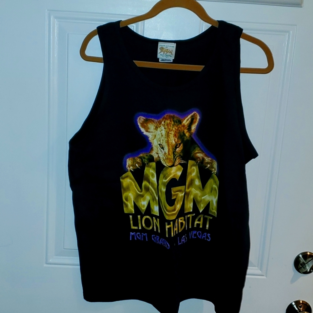 Ladies Tank Top MGM Lion Habitat Las Vegas Size L